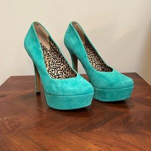 Jessica Simpson emerald/teal green faux suede 5” platform heels size 7